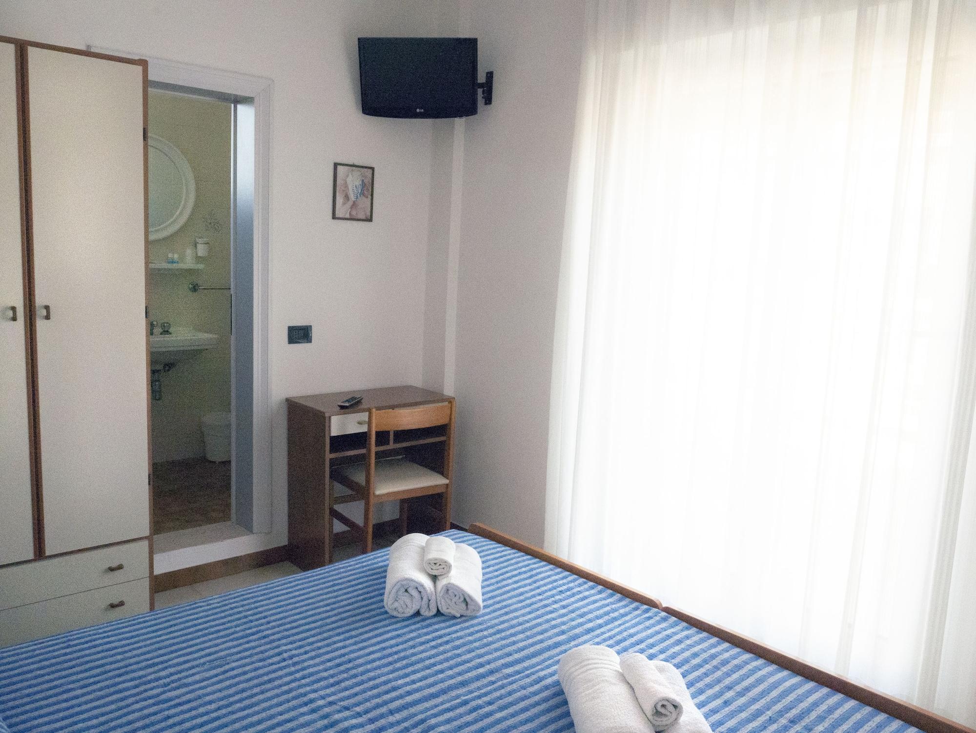 Hotel Montecarlo Rimini Esterno foto