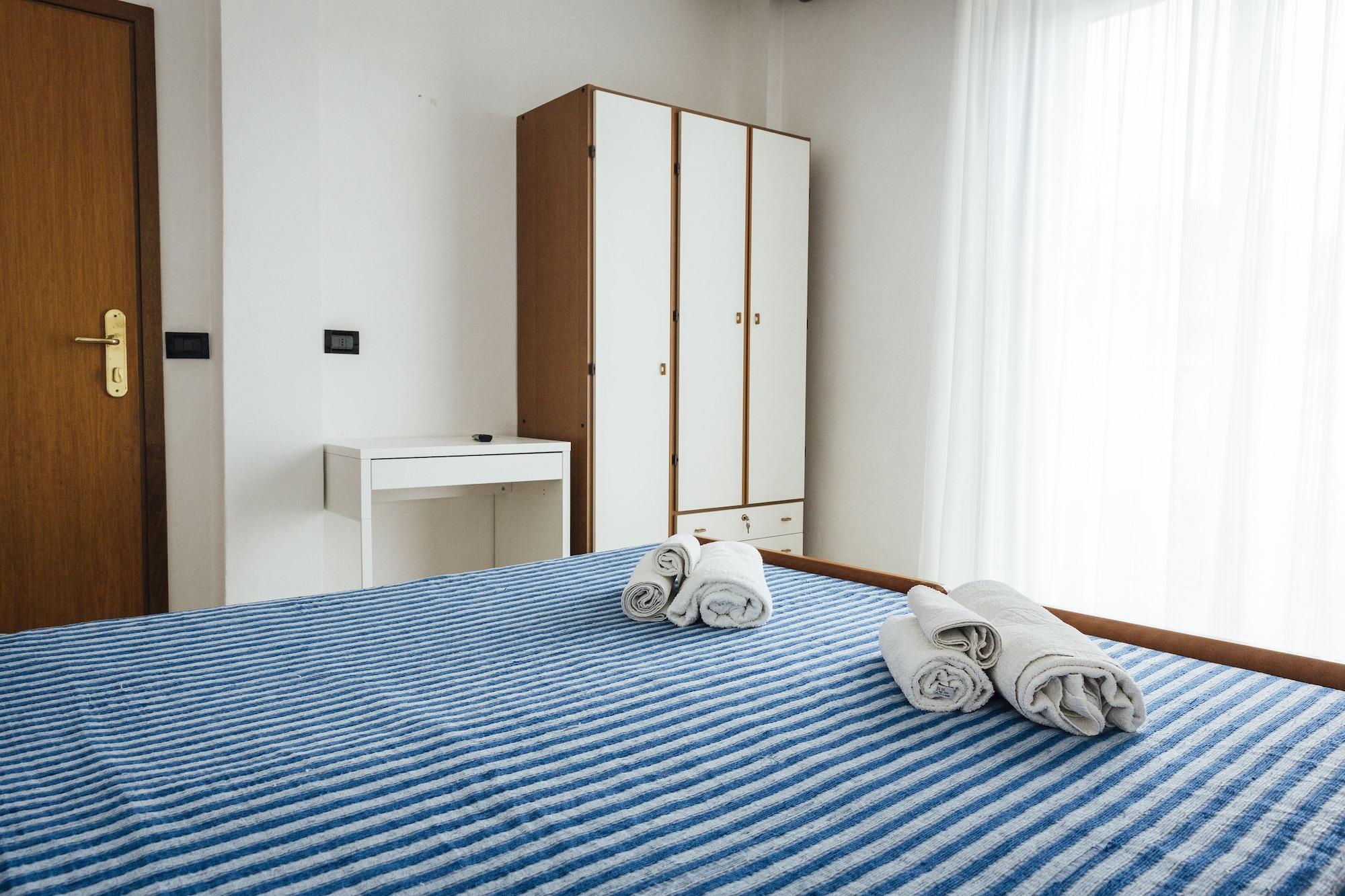 Hotel Montecarlo Rimini Esterno foto