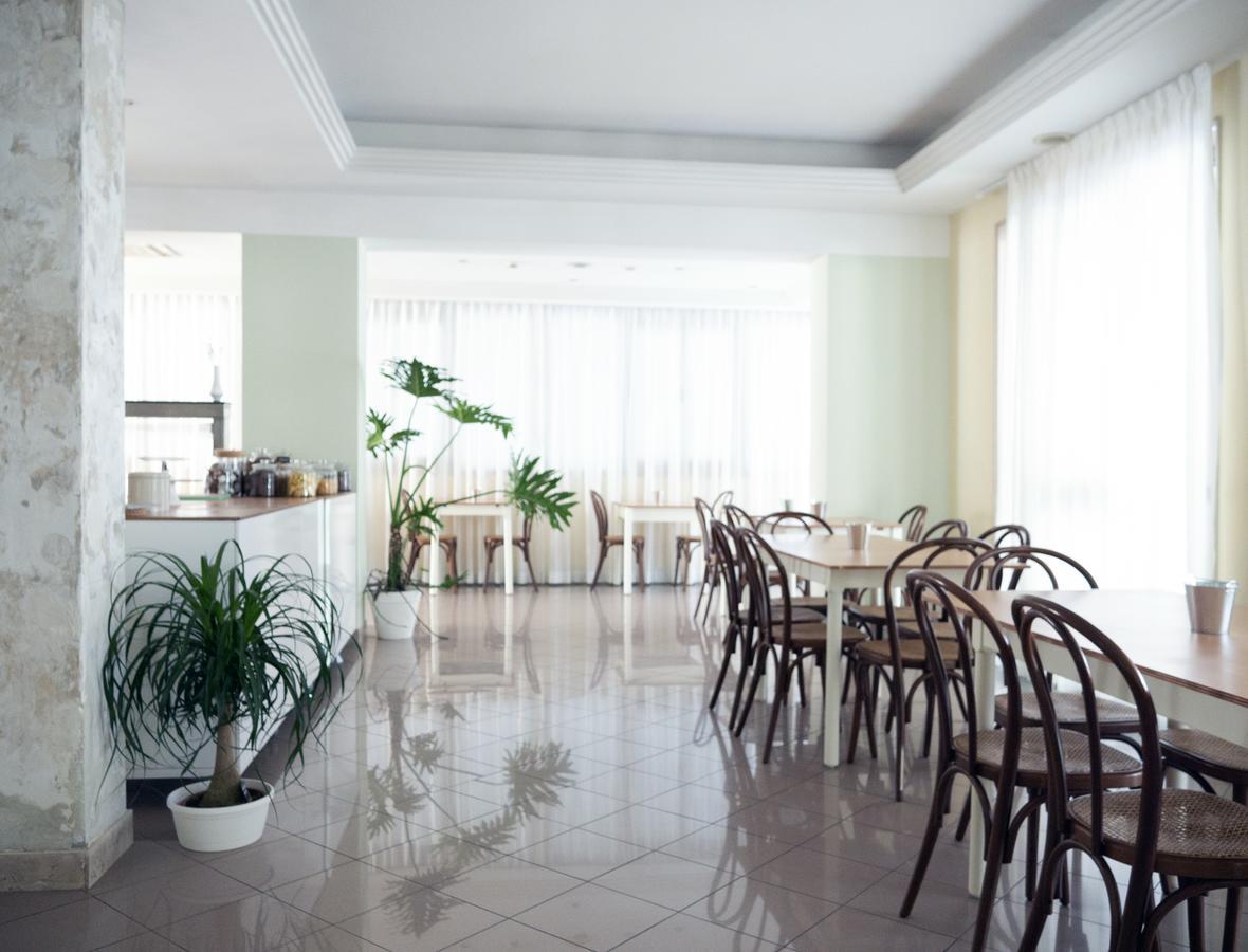 Hotel Montecarlo Rimini Esterno foto