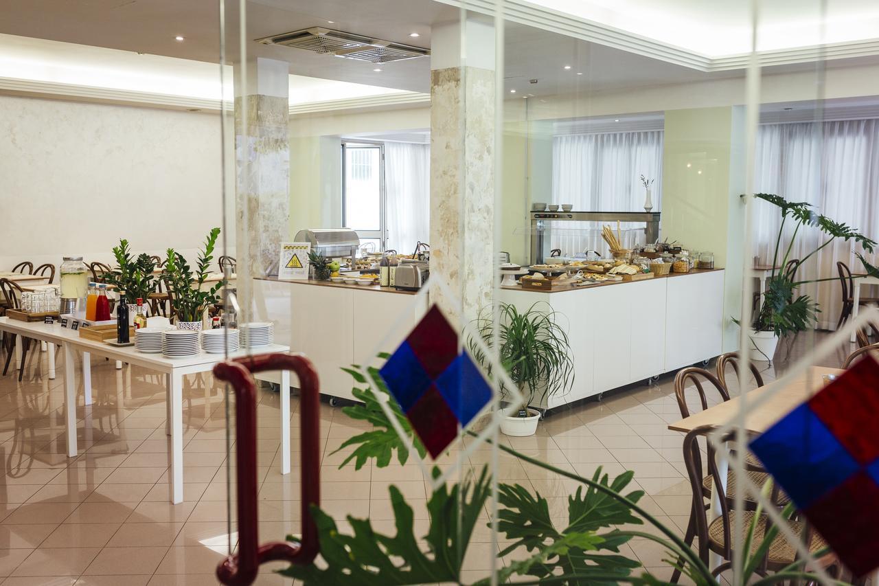 Hotel Montecarlo Rimini Esterno foto