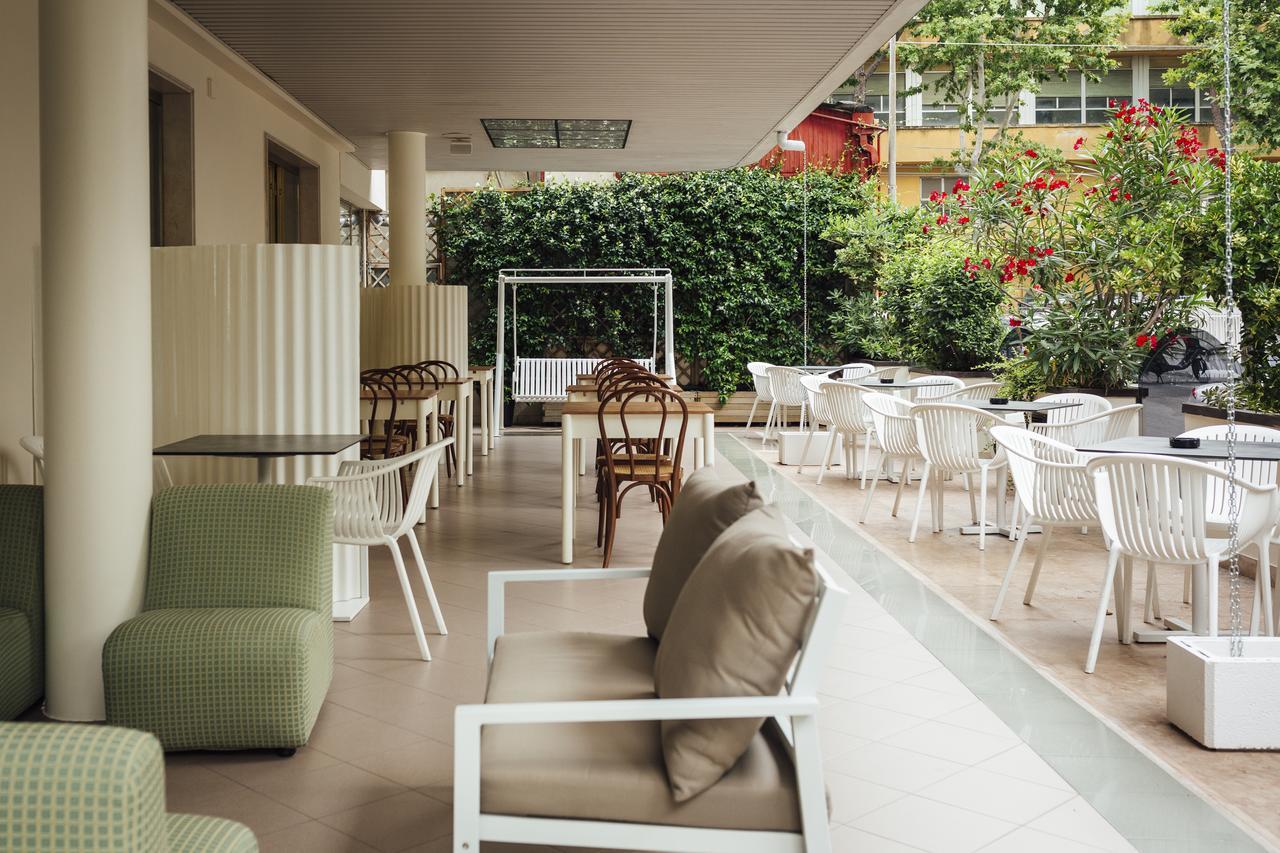 Hotel Montecarlo Rimini Esterno foto